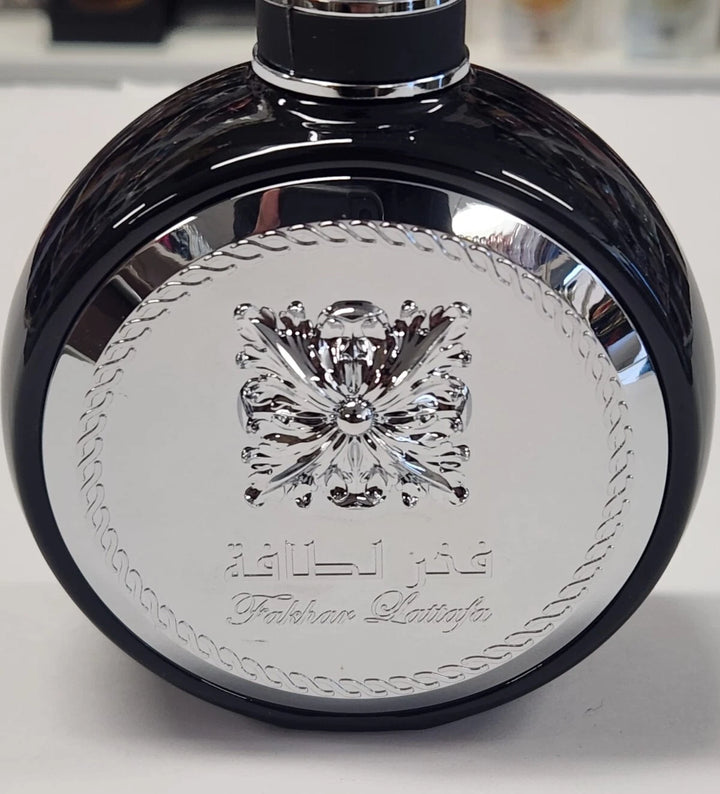 Fakhar 100 ml/3.4 fl oz by Lattafa